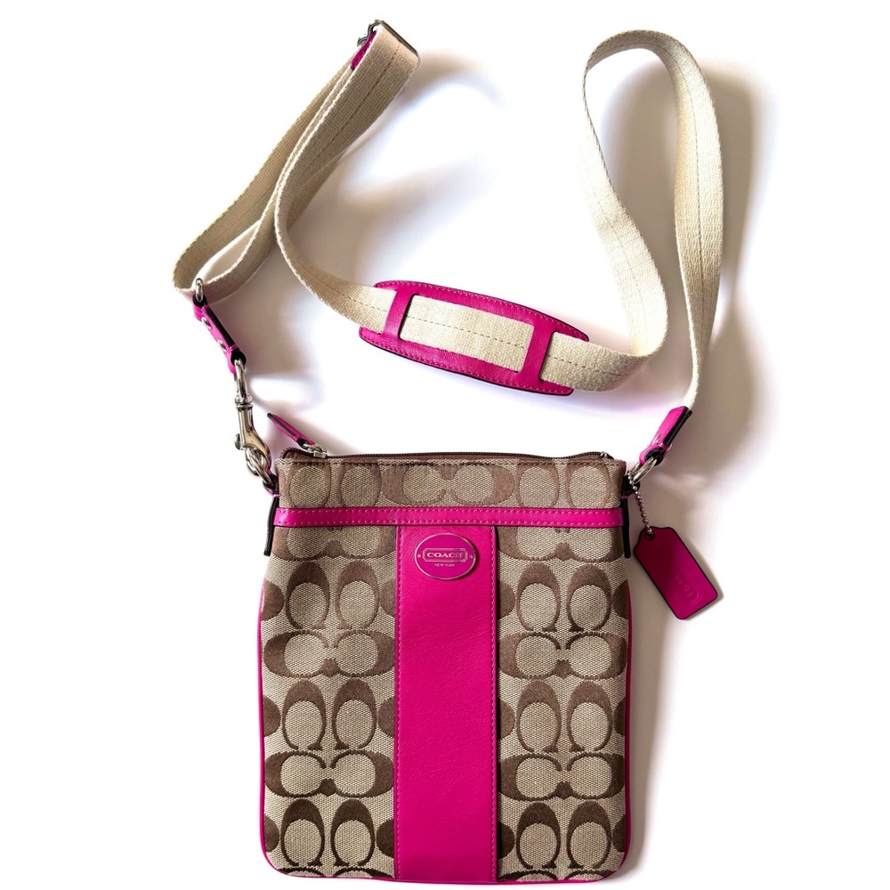 Coach signature small crossbody pink leather
